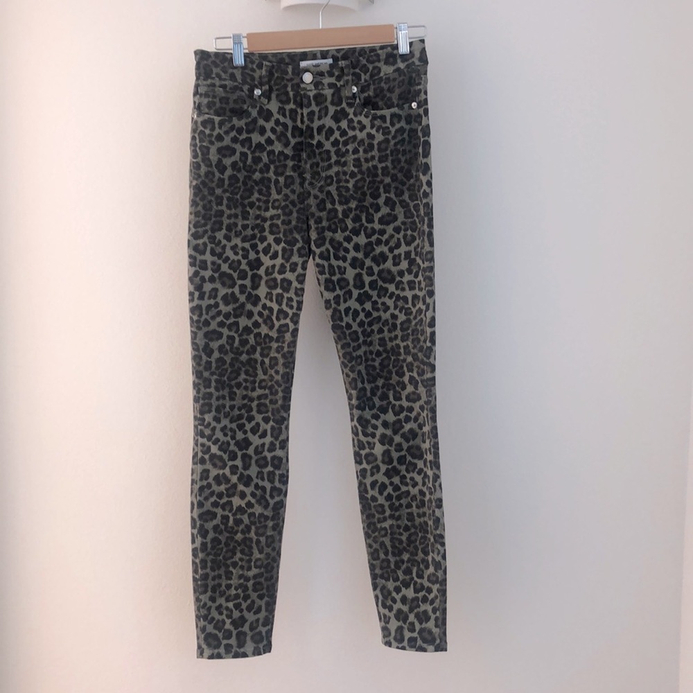 jeans / leopard print